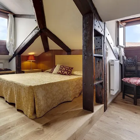 Ca' Badoer Attic-2
